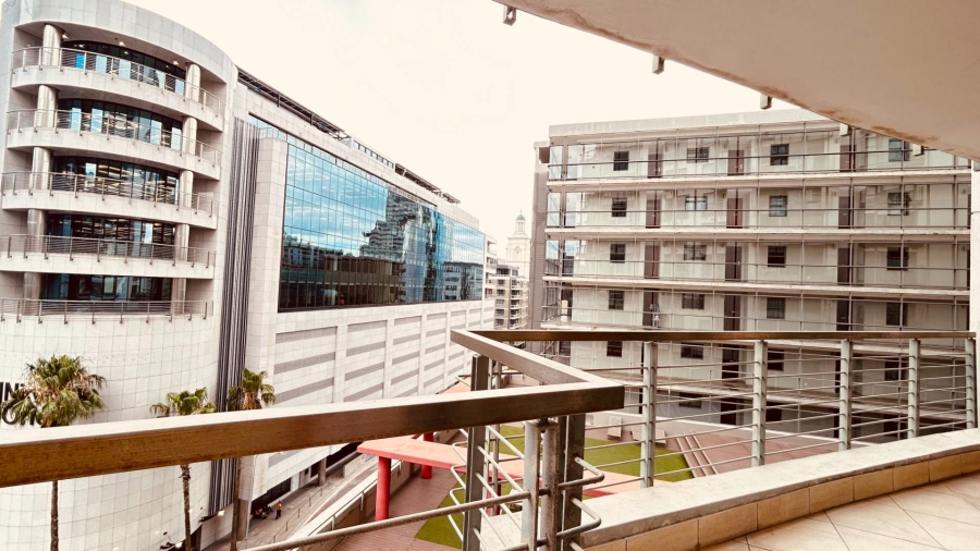 2 Bedroom Property for Sale in Cape Town City Centre Western Cape